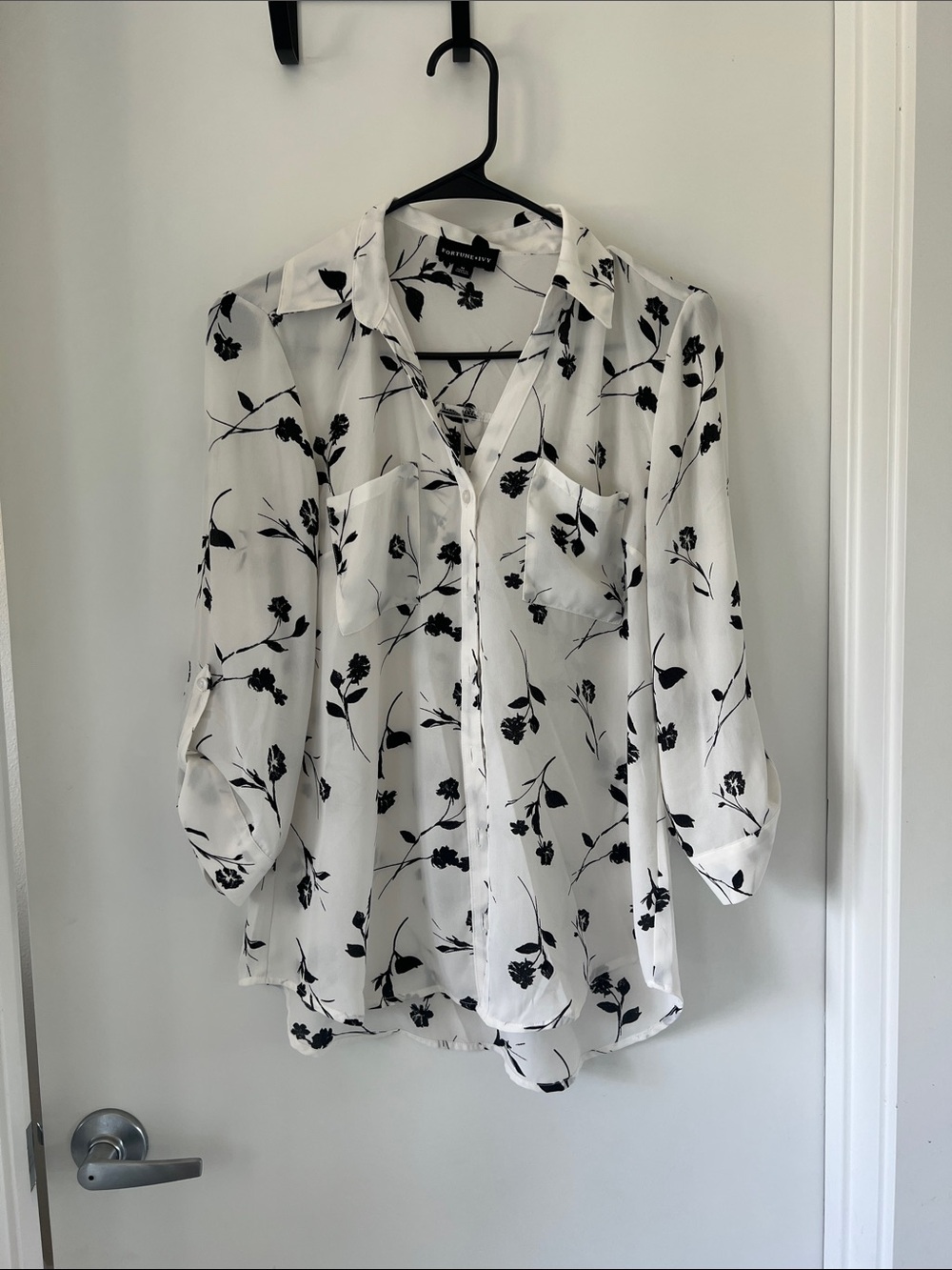 Black Floral Print White Button-Up Blouse - Worthington